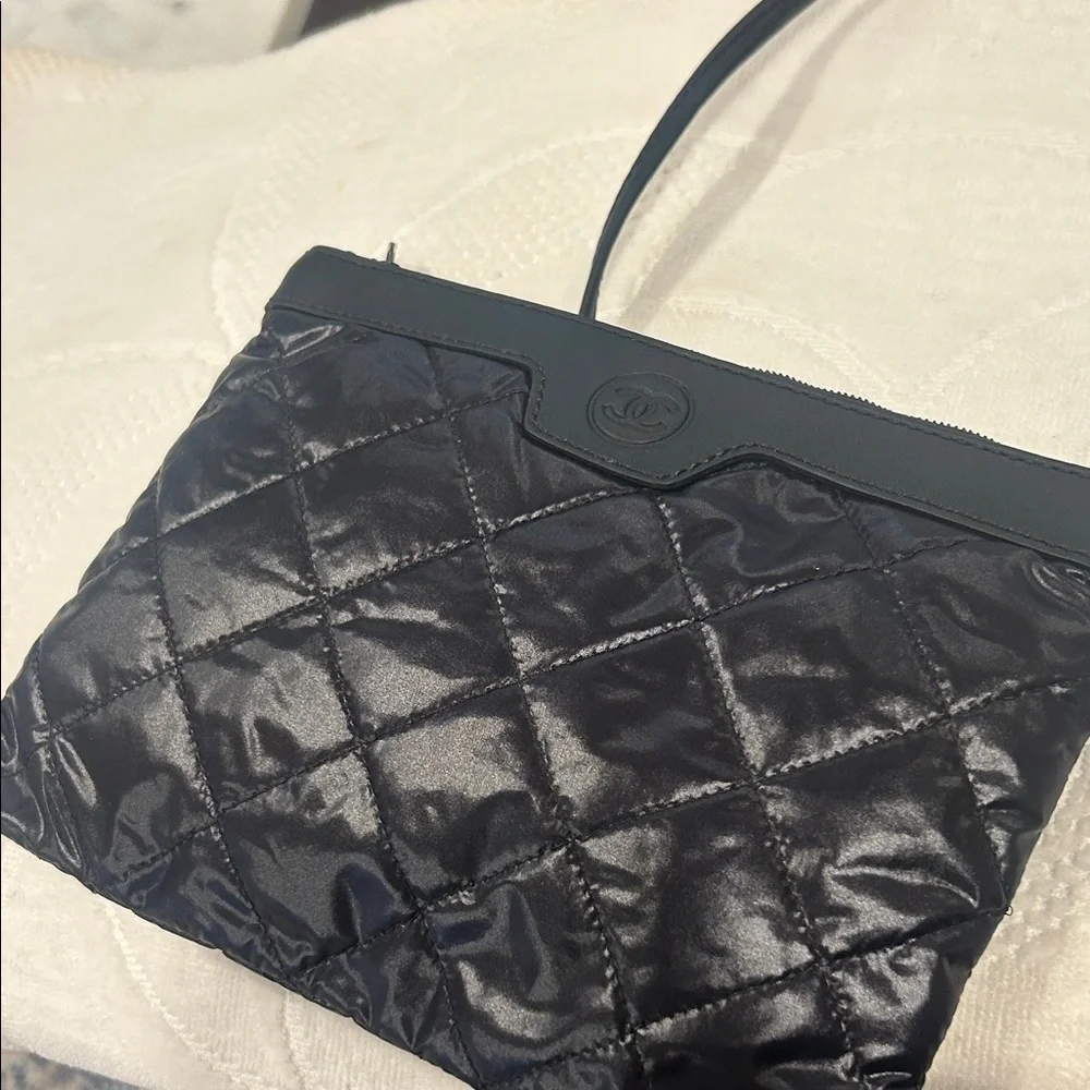 Chanel Elegant Cream Tote / beach Bag with tags! - Picture 16 of 16